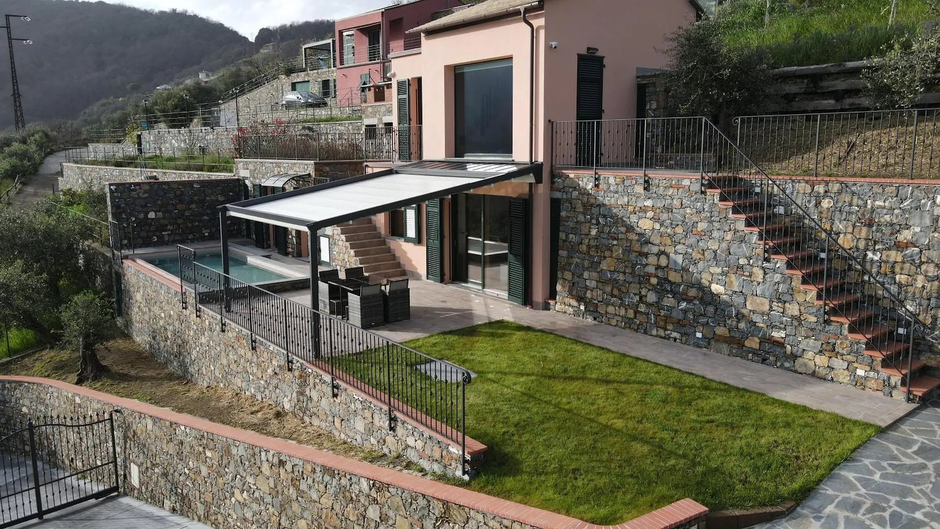 Villa Nina モネーリア イタリア