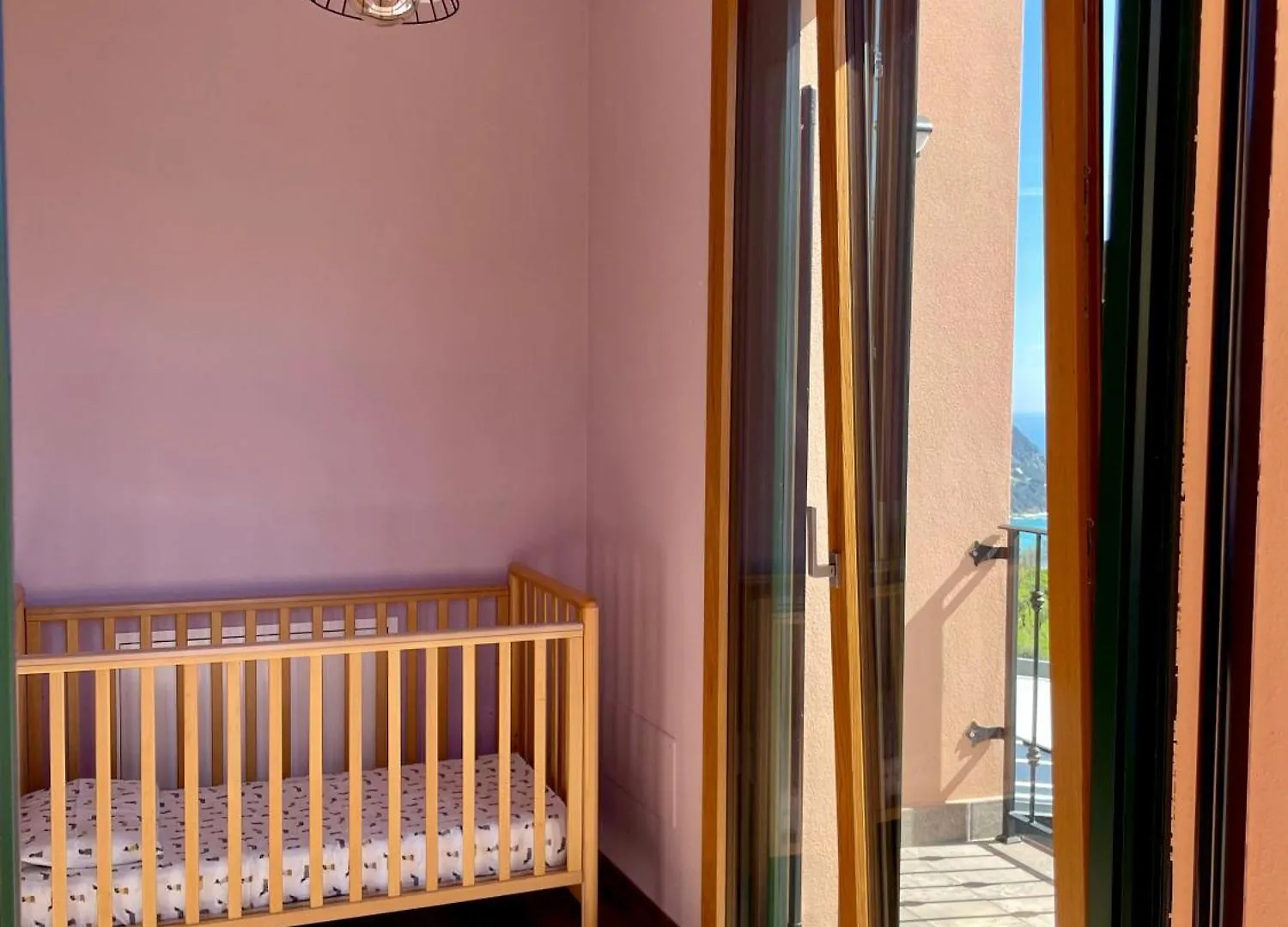 Villa Nina Moneglia 0*,
